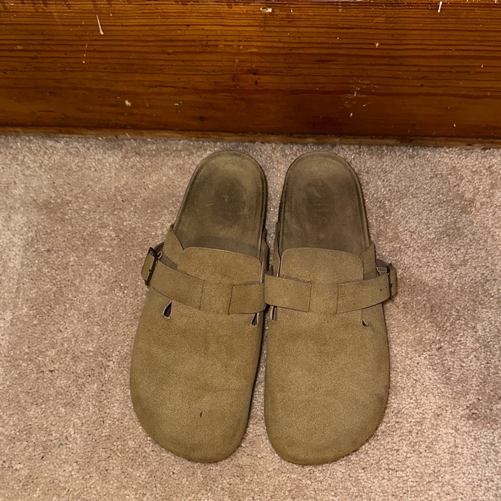 Women’s Tan Suede Slip-On Shoes